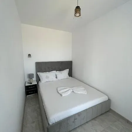 Apartament Royal Eforie Nord Daire *